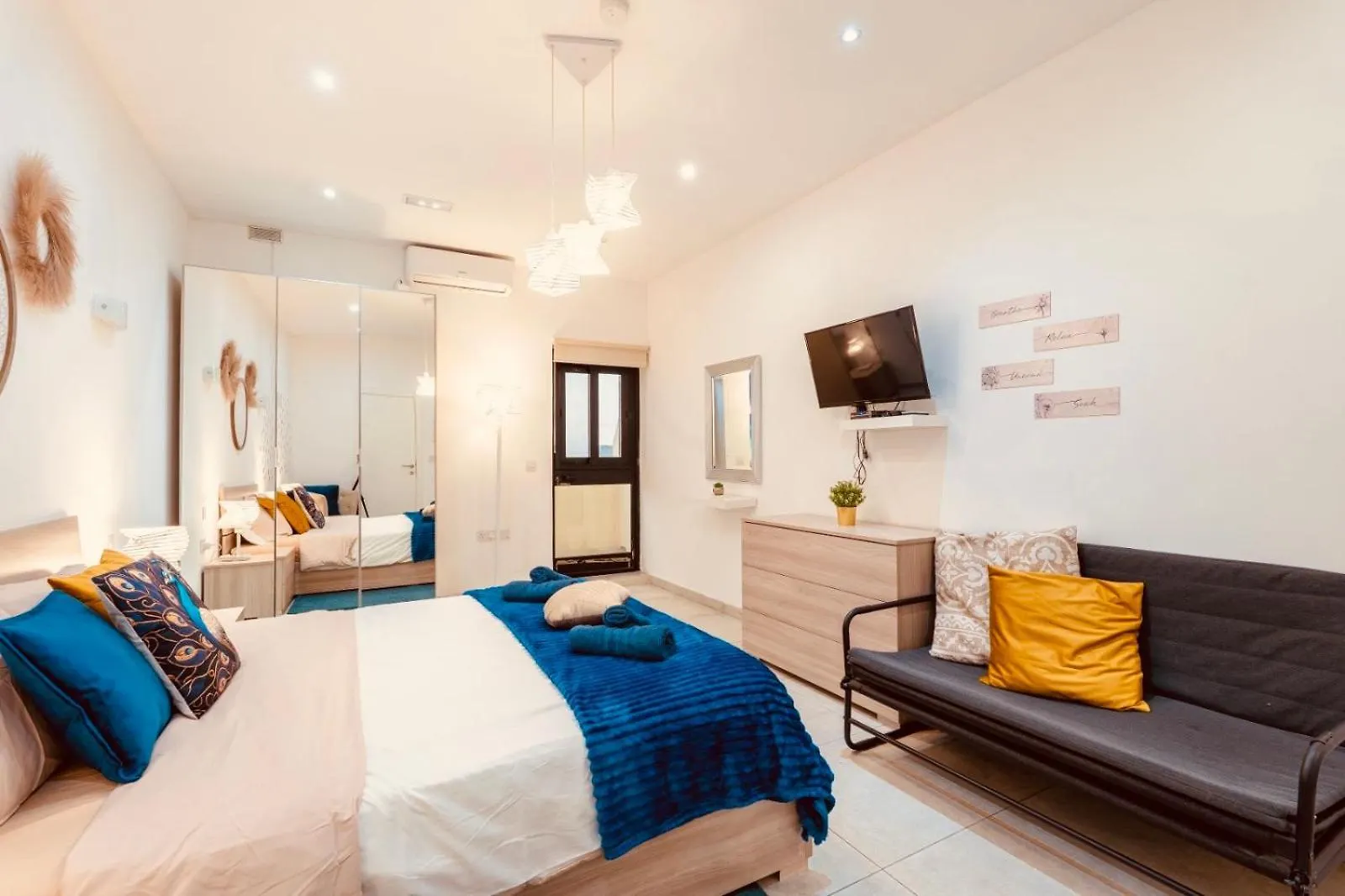 La 88 Boutique Hotel St. Paul's Bay Guest house